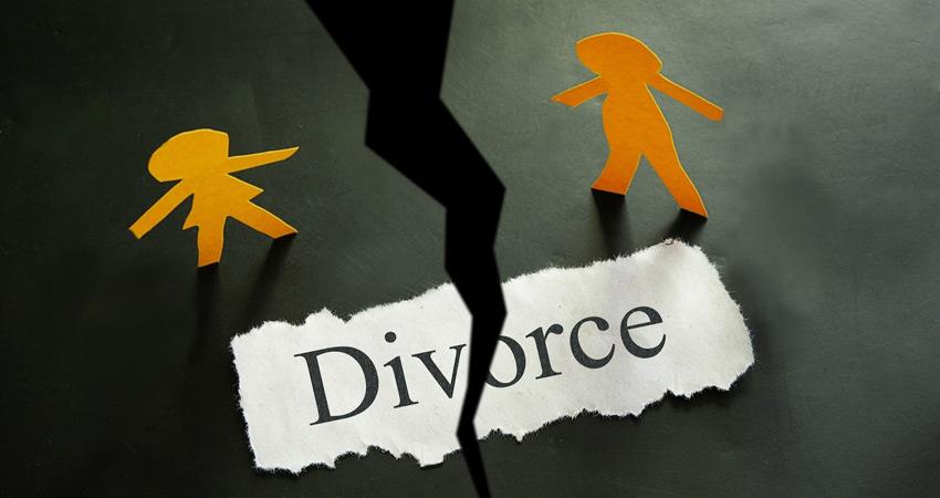 ब्रिटेन में अनुचित व्यवहार है तलाक की सबसे बड़ी वजह, रिसर्च में हुआ खुलासा ब्रिटेन में अनुचित व्यवहार है तलाक की सबसे बड़ी वजह, रिसर्च में हुआ खुलासा